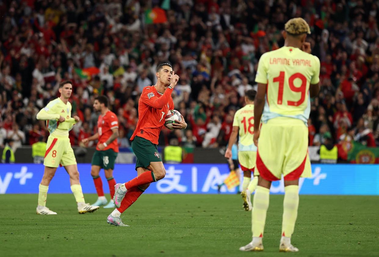 赛场夺冠的冠的读音 赛场夺冠的冠的读音