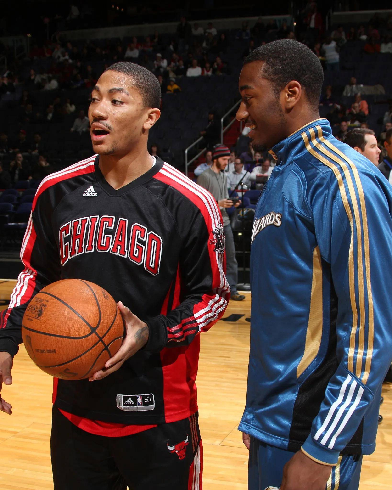 包含清晨体能课后,底特律活塞回应争议备战全明星赛,目标明确,年轻球员得到机会的词条 包含清晨体能课后,底特律活塞回应争议备战全明星赛,目标明确,年轻球员得到机会的词条