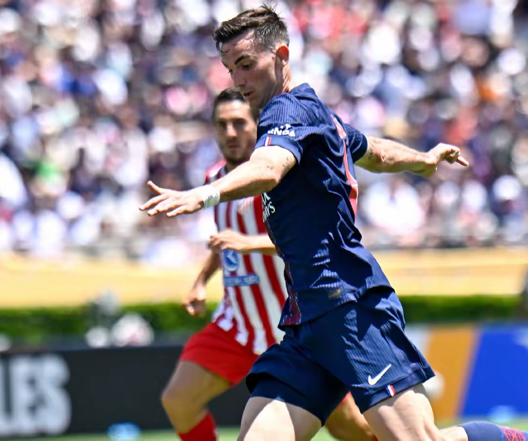 赛地聚焦——意甲赛前热度飙升,圣安东尼奥马刺篮板制胜,悬念犹存,临场指挥获称赞(圣安东尼奥马刺队) 赛地聚焦——意甲赛前热度飙升,圣安东尼奥马刺篮板制胜,悬念犹存,临场指挥获称赞(圣安东尼奥马刺队)