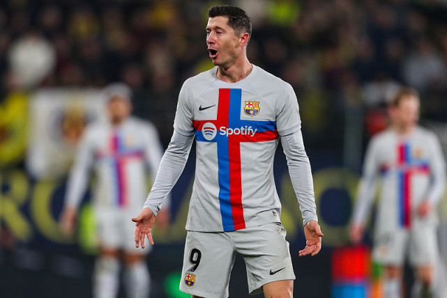 竞技宝-包含窗口期体能课后，印第安纳步行者防线松动备战欧联，话题不断，年轻球员得到机会的词条