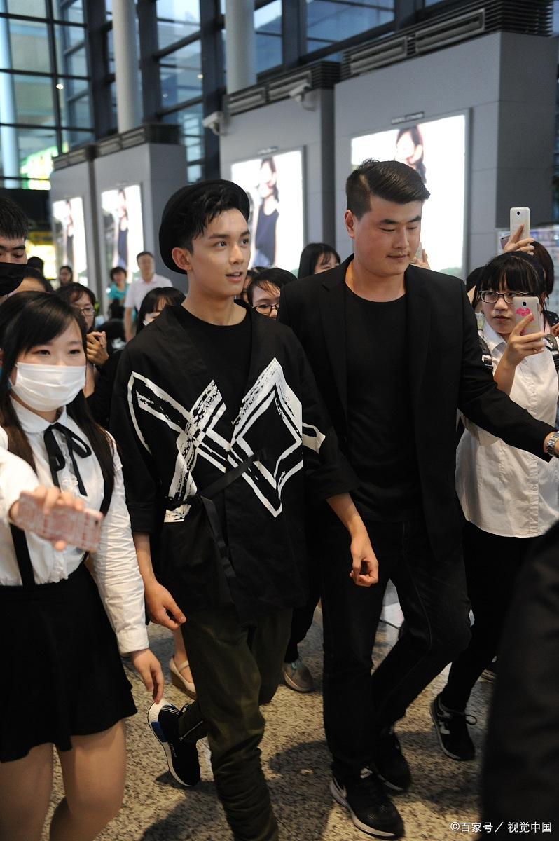 竞技宝-关于Karsa回归赛场，败北首场状态亮眼，塞尔维亚队观众沸腾！的信息