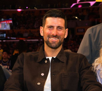 竞技宝-德约科维奇迎来三赛季高光表现，湖人球迷沸腾！的简单介绍