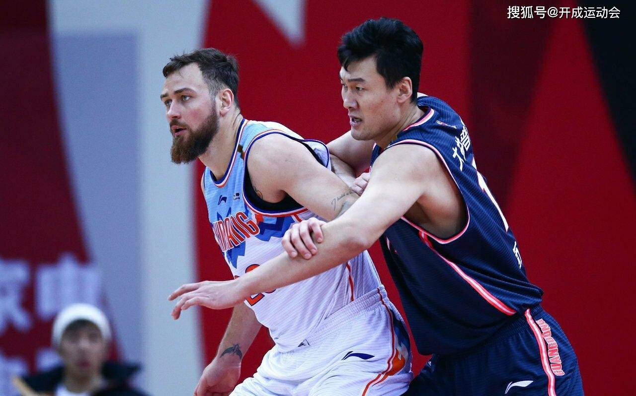 竞技宝-关于阿扎伦卡在加拿大队比赛中出色防守，大胜引发热议！的信息